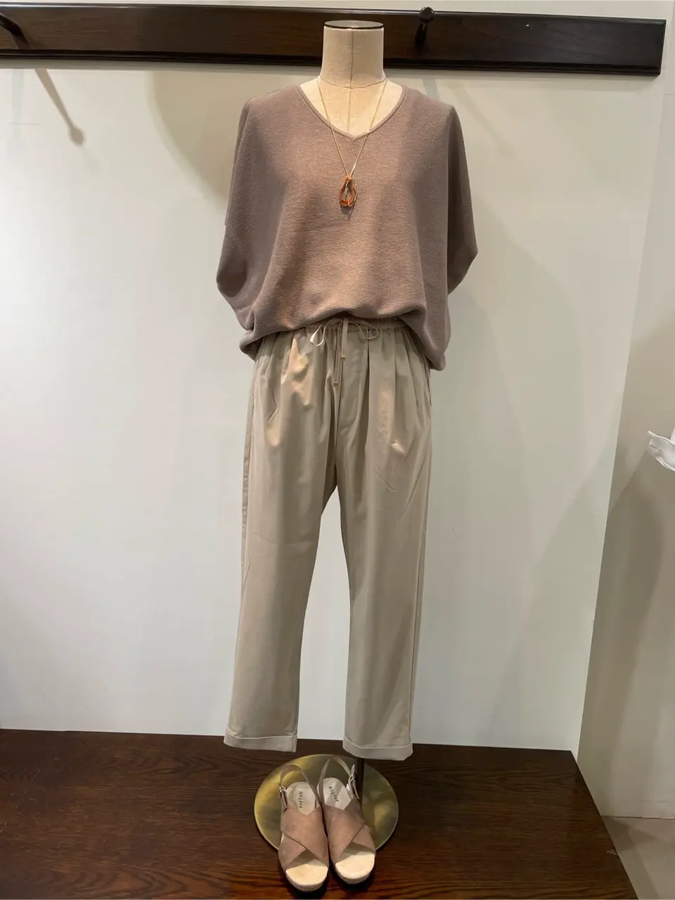  明吉 コーディネート画像