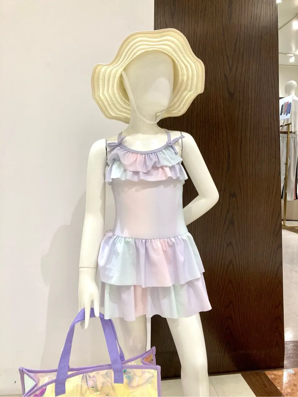 ANY 杉原 コーディネート画像