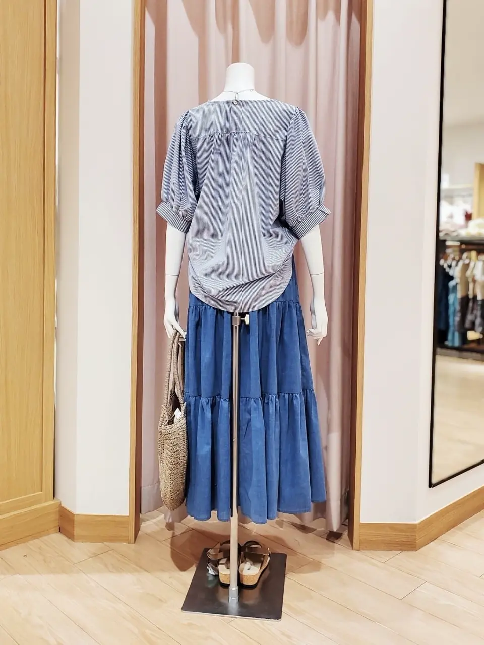 ANY 岩田 コーディネート画像