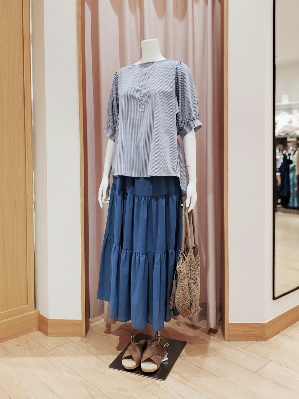 ANY 岩田 コーディネート画像