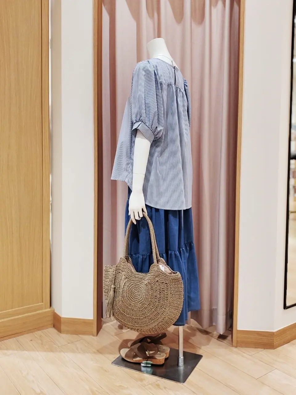 ANY 岩田 コーディネート画像