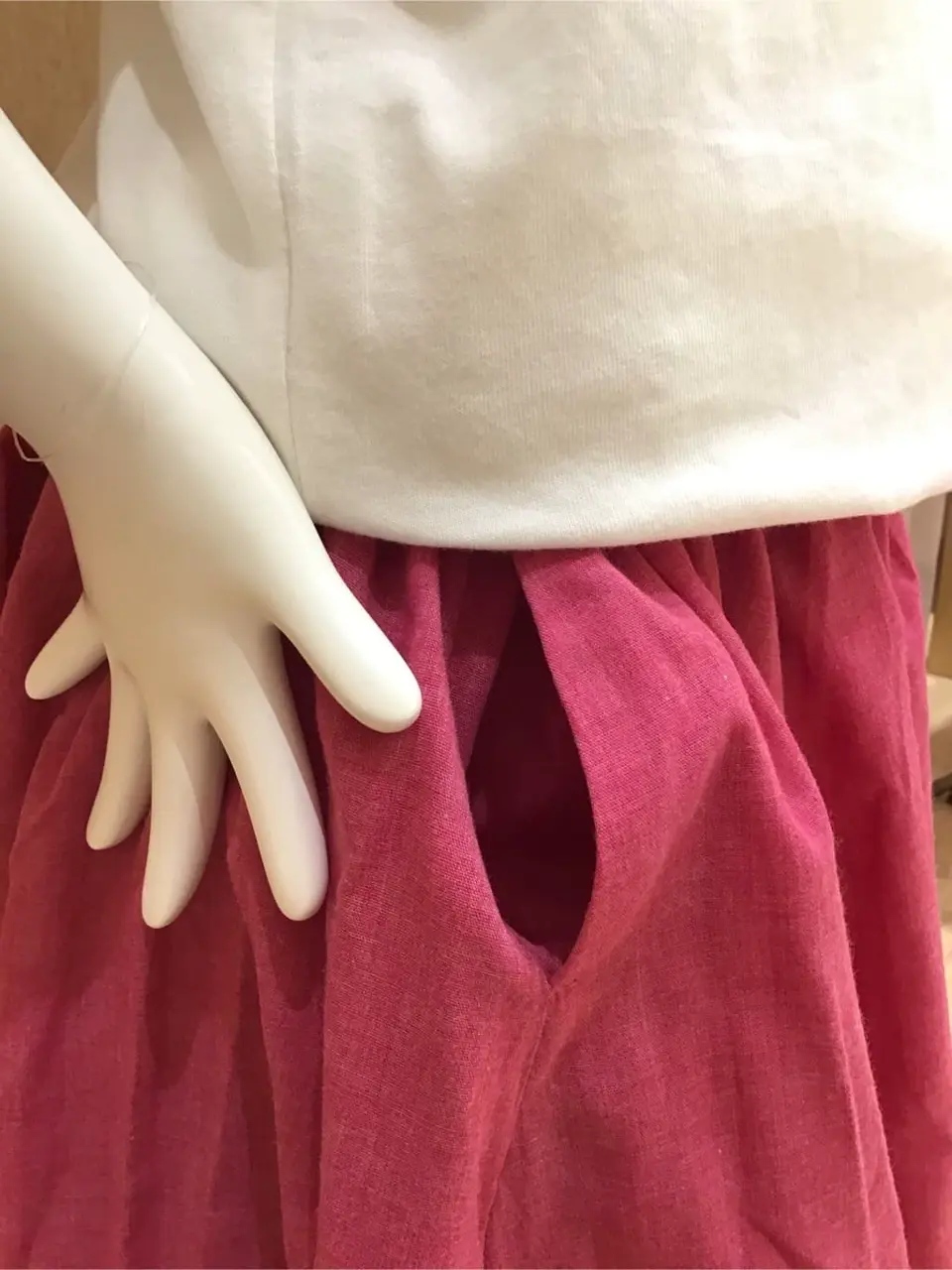 ANY 浅岡 コーディネート画像