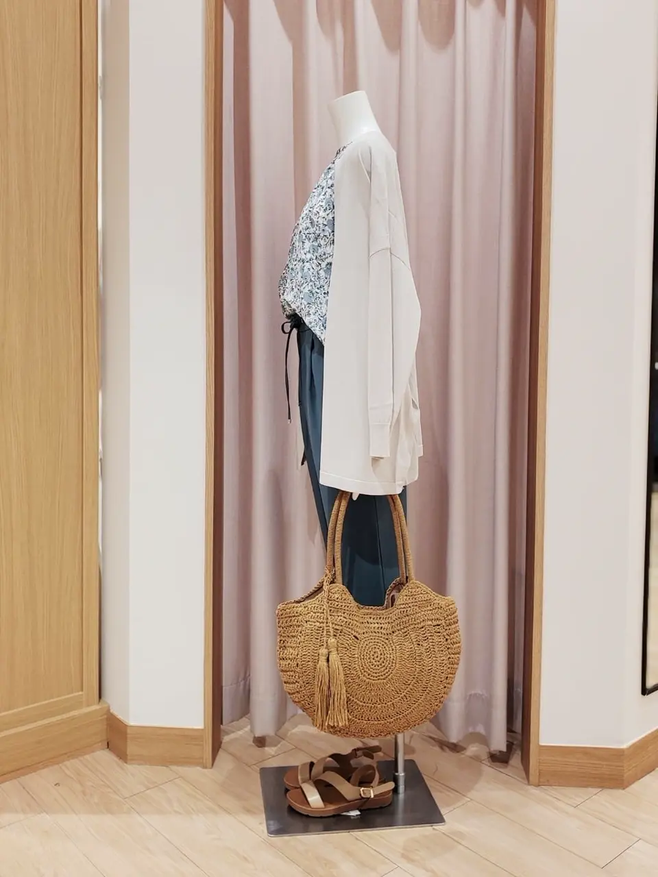 ANY 岩田 コーディネート画像