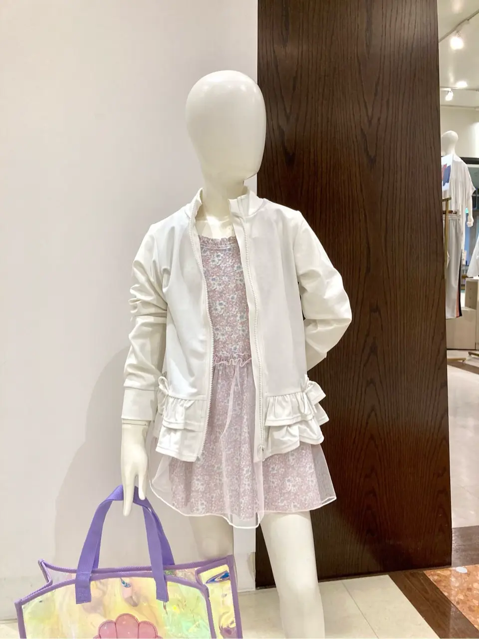 ANY 杉原 コーディネート画像