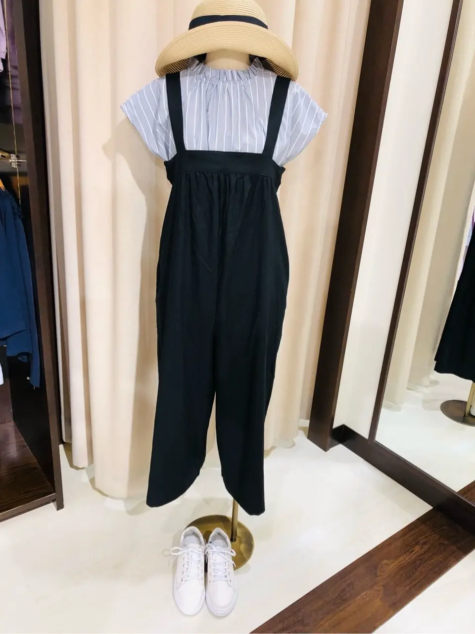  ISHII コーディネート画像