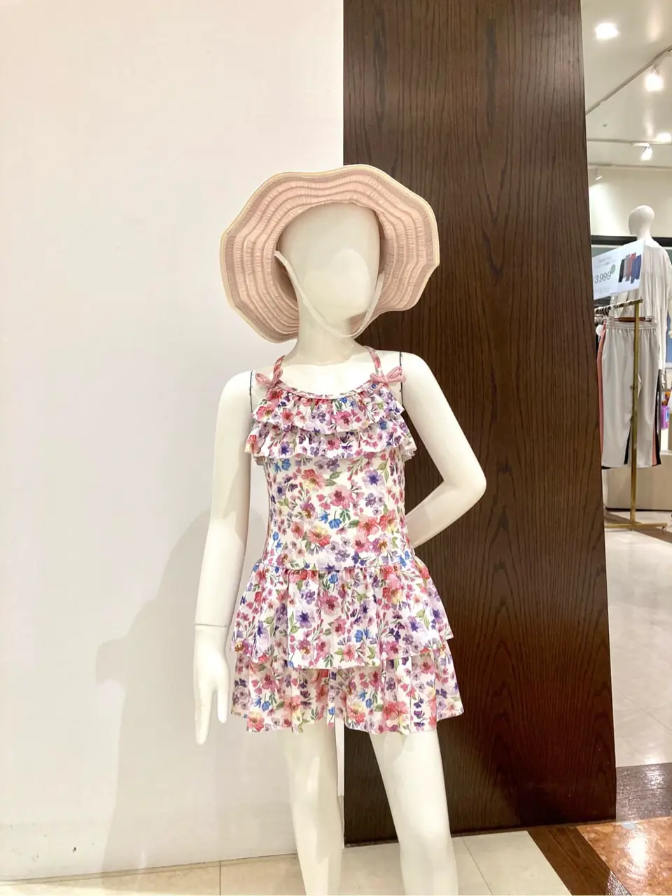 ANY 杉原 コーディネート画像