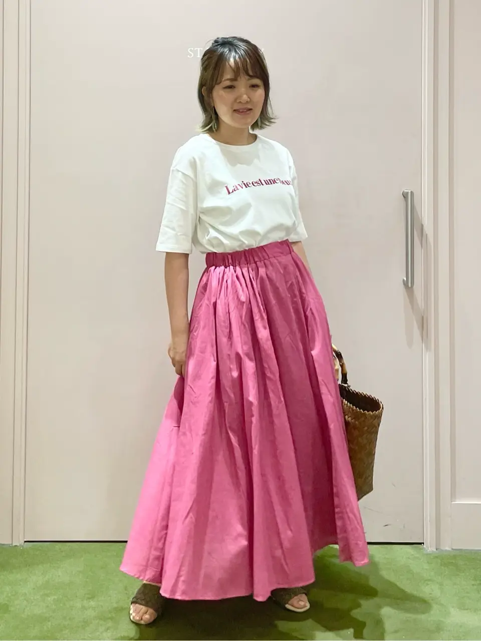 ANY フジコ コーディネート画像