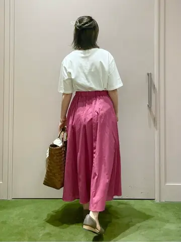 ANY フジコ コーディネート画像