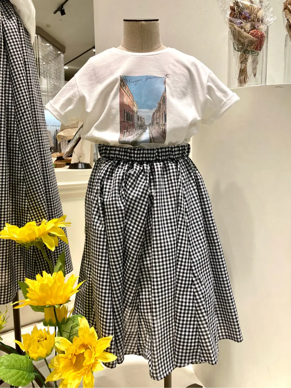 ANY 杉原 コーディネート画像