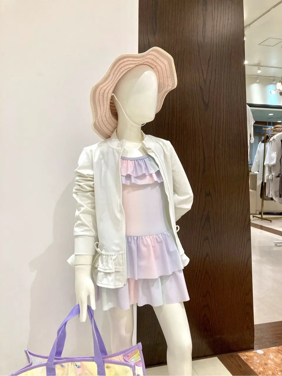 ANY 杉原 コーディネート画像