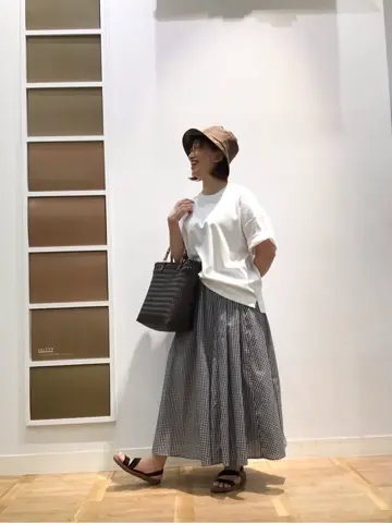 ANY 高橋郁子 コーディネート画像