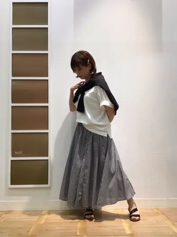 ANY 高橋郁子 コーディネート画像