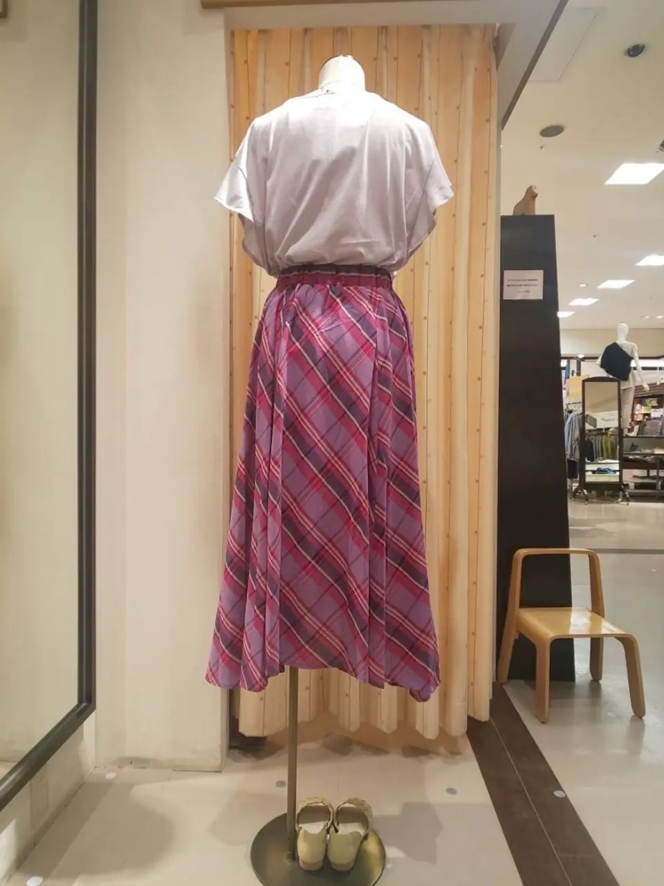 ANY 林 コーディネート画像