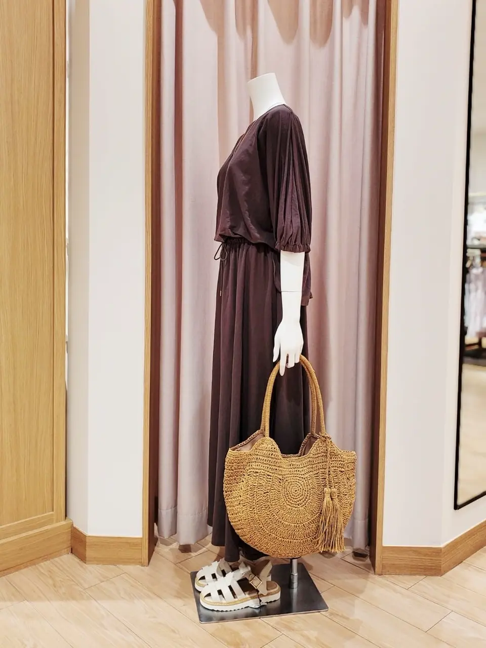 ANY 岩田 コーディネート画像