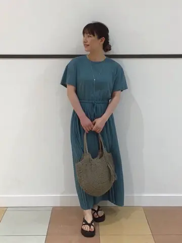 ANY 深田 コーディネート画像