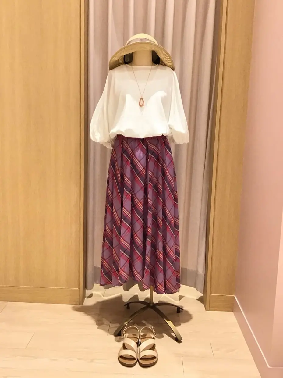  本吉 コーディネート画像