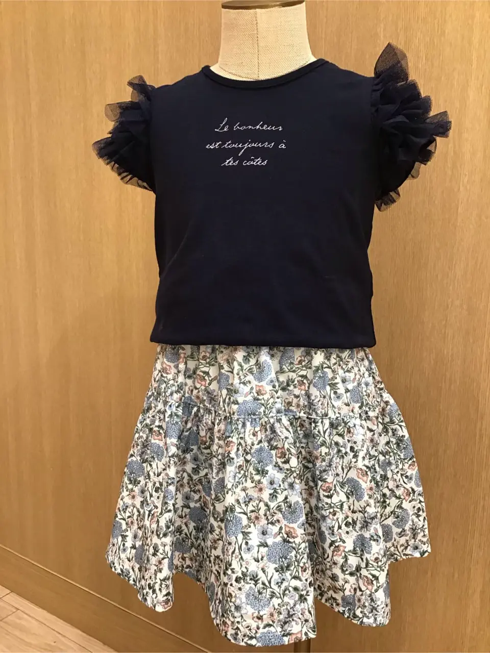 ANY 浅岡 コーディネート画像