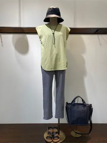 ANY 鈴木 コーディネート画像