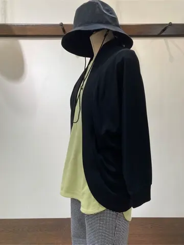 ANY 鈴木 コーディネート画像