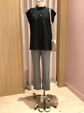 ANY 浅岡 コーディネート画像