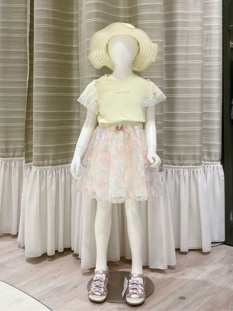 ANY フジコ コーディネート画像