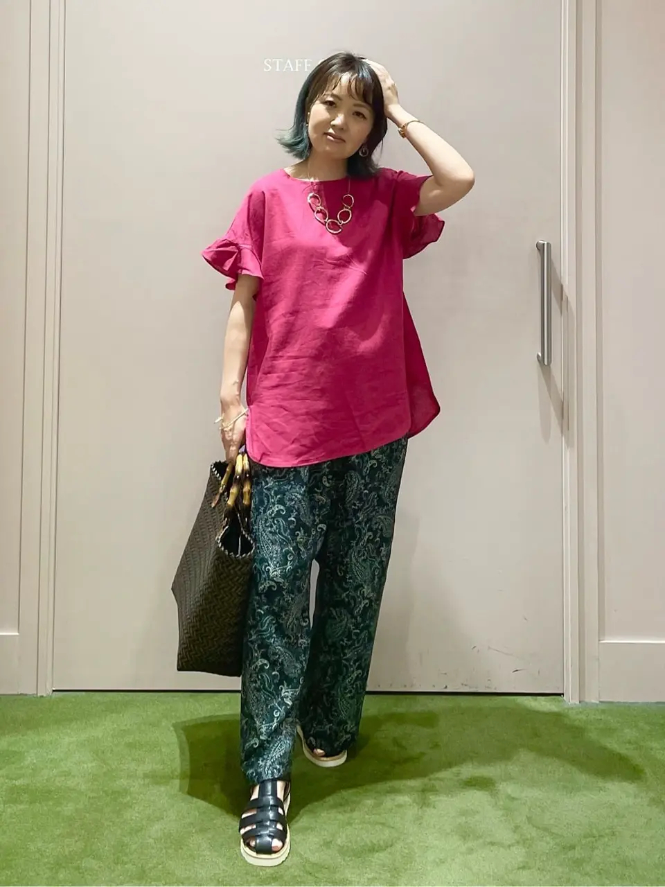 ANY フジコ コーディネート画像