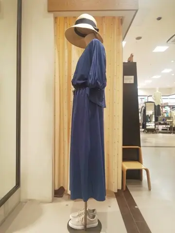 ANY 林 コーディネート画像