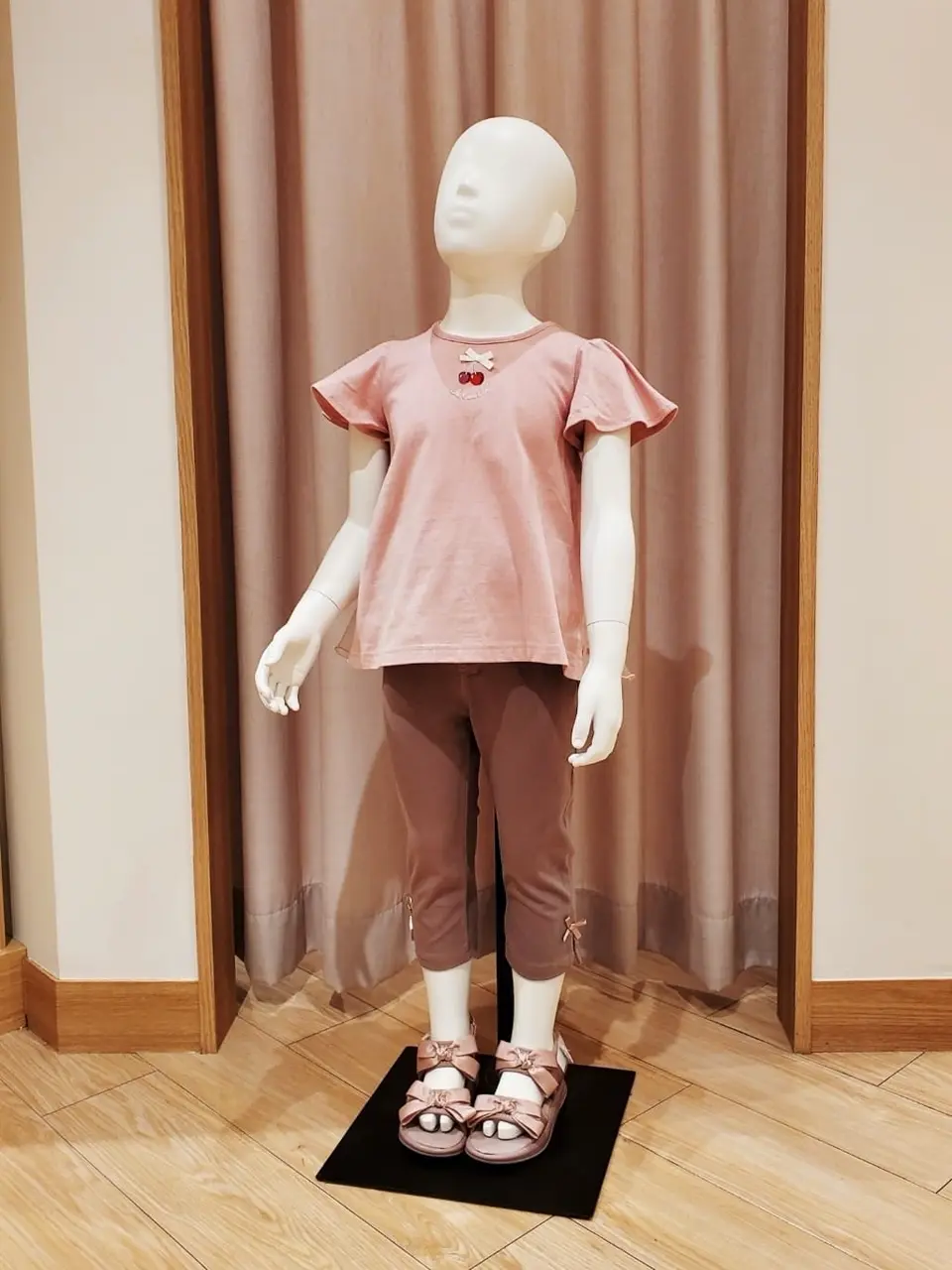 ANY 奥原 コーディネート画像