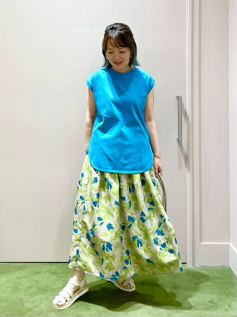 ANY フジコ コーディネート画像