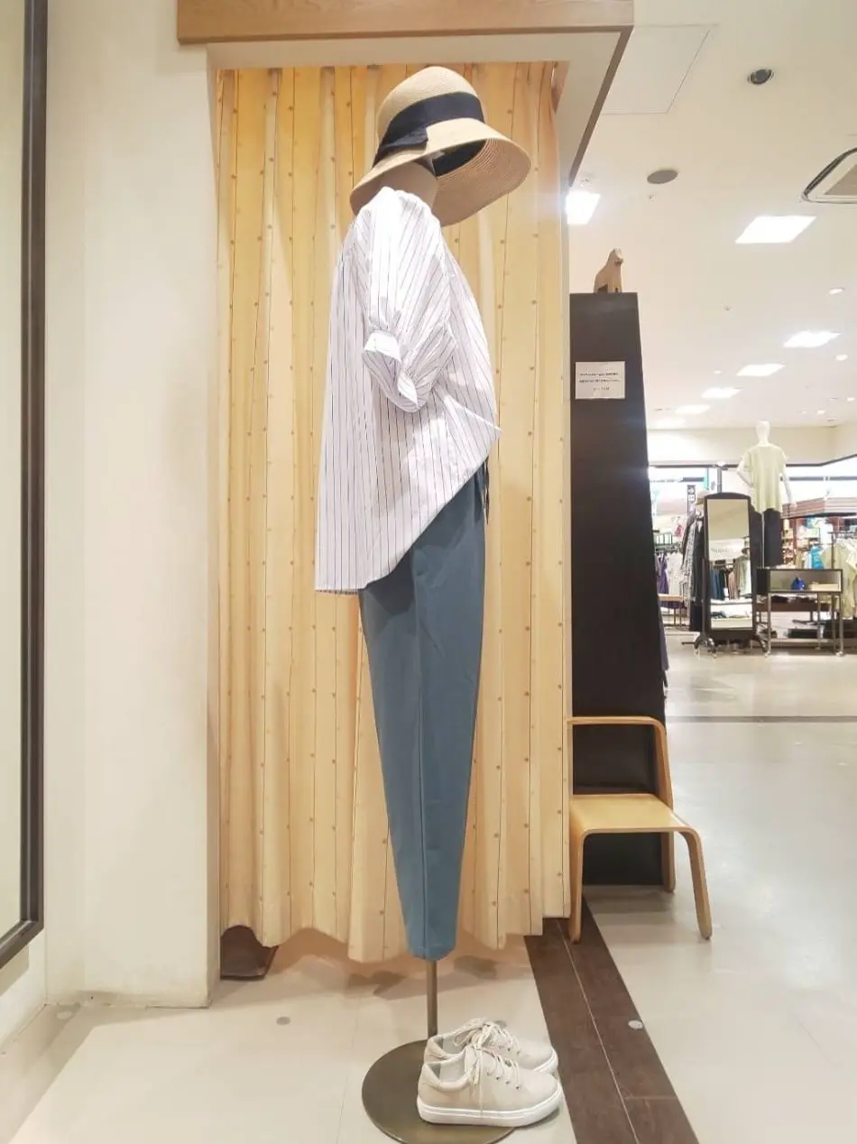 ANY 林 コーディネート画像