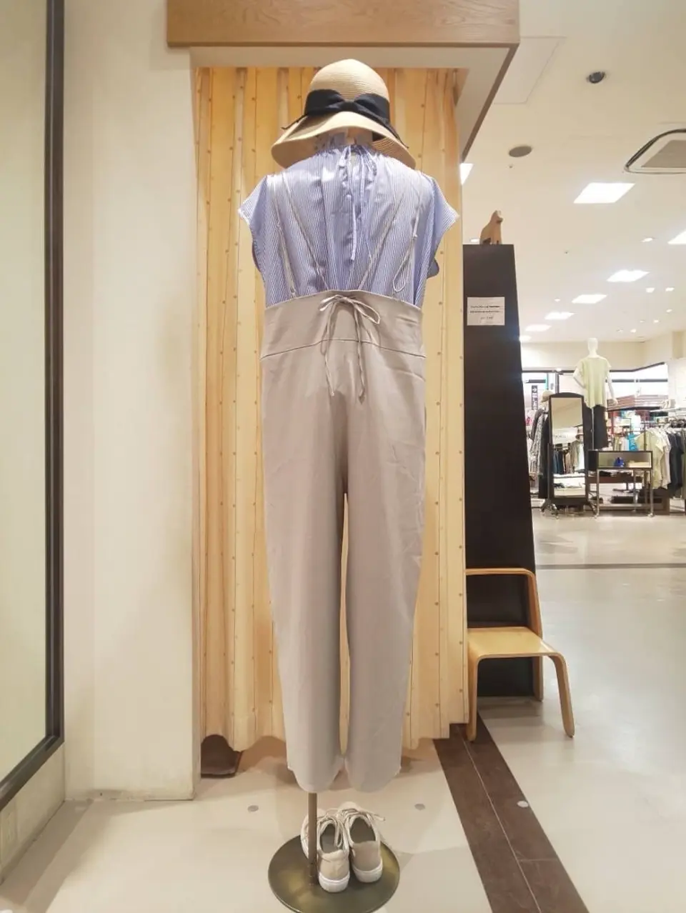 ANY 林 コーディネート画像