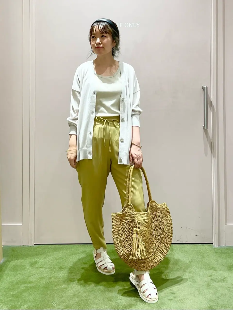 ANY フジコ コーディネート画像