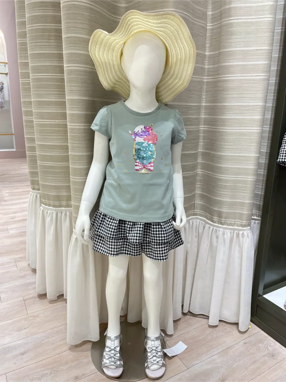  岡田 コーディネート画像