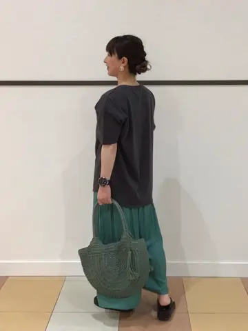 ANY 深田 コーディネート画像