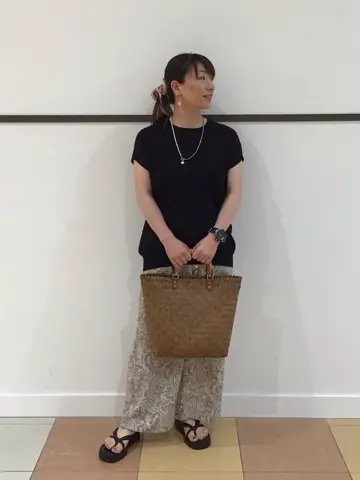 ANY 深田 コーディネート画像