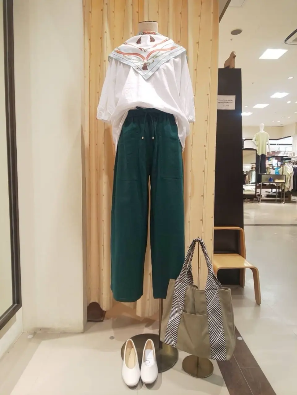  林 コーディネート画像