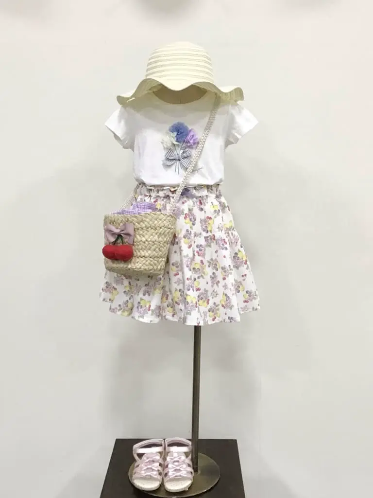 ANY 佐々木 コーディネート画像