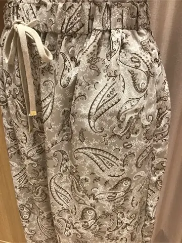 ANY 浅岡 コーディネート画像