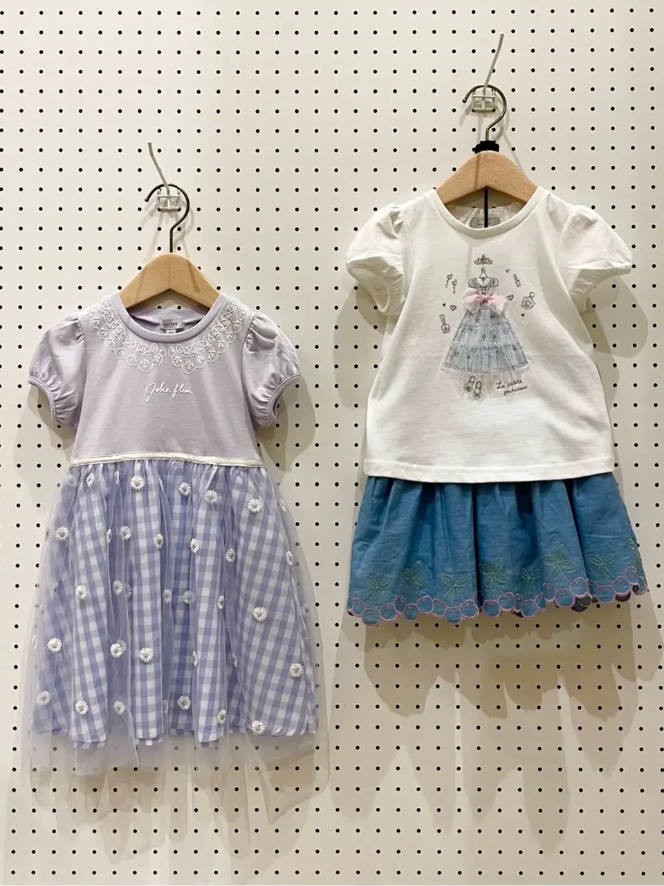 ANY フジコ コーディネート画像