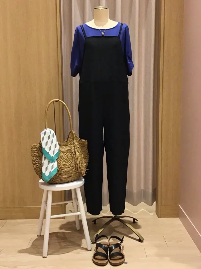  本吉 コーディネート画像