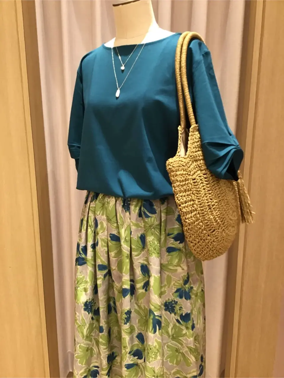 ANY 浅岡 コーディネート画像