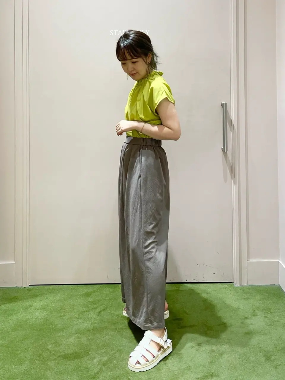 ANY フジコ コーディネート画像