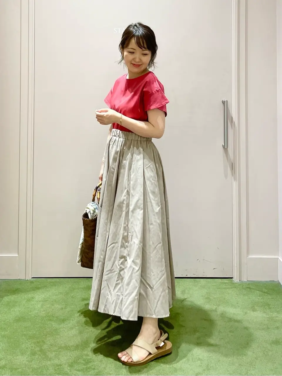 ANY フジコ コーディネート画像