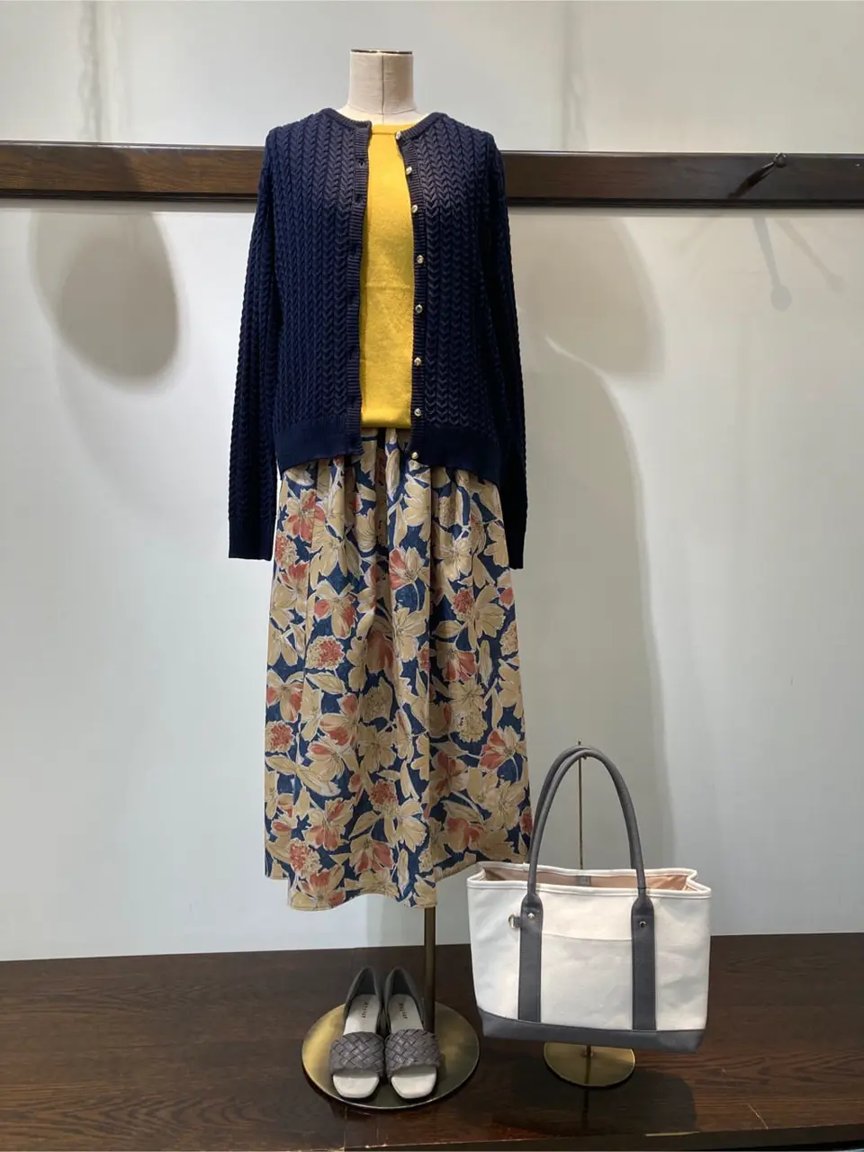 ANY 鈴木 コーディネート画像