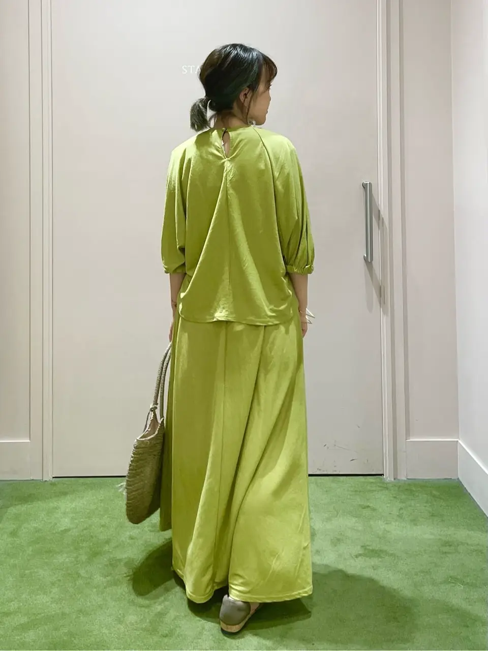 ANY フジコ コーディネート画像