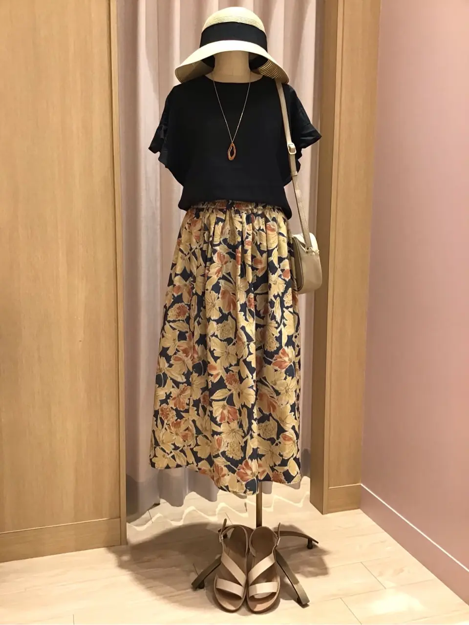  浅岡 コーディネート画像