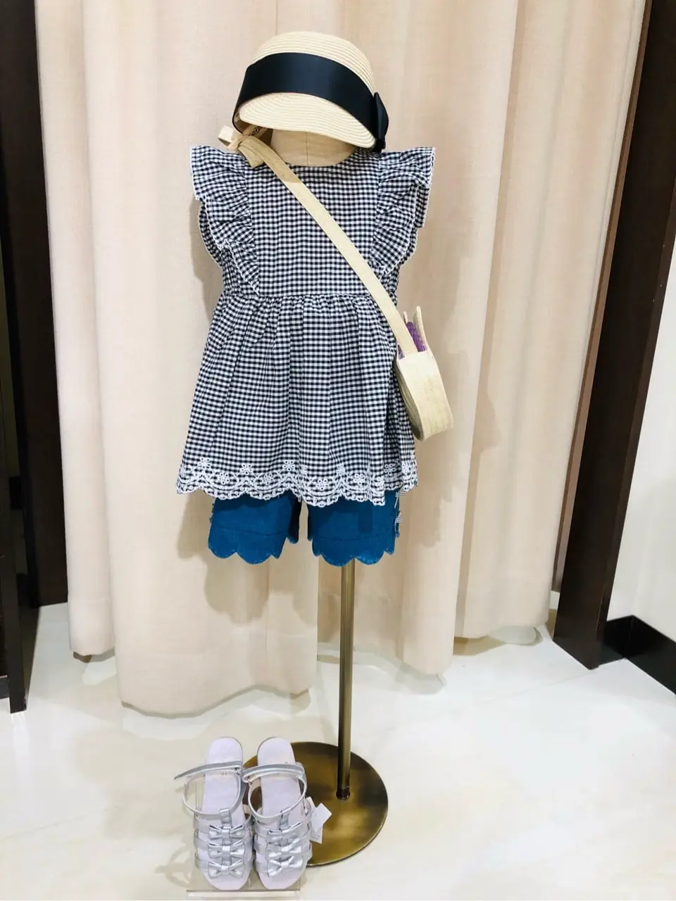  ISHII コーディネート画像