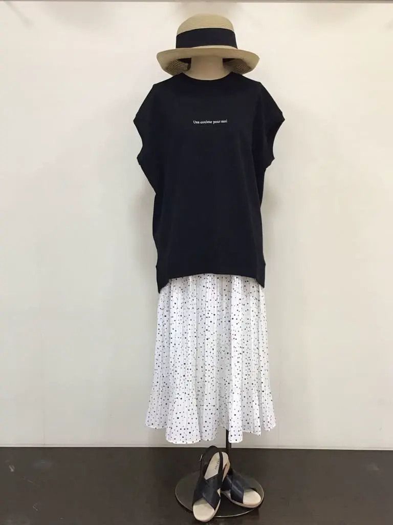 ANY 河村 コーディネート画像