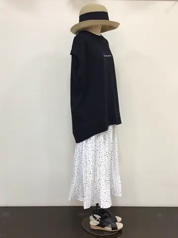 ANY 河村 コーディネート画像