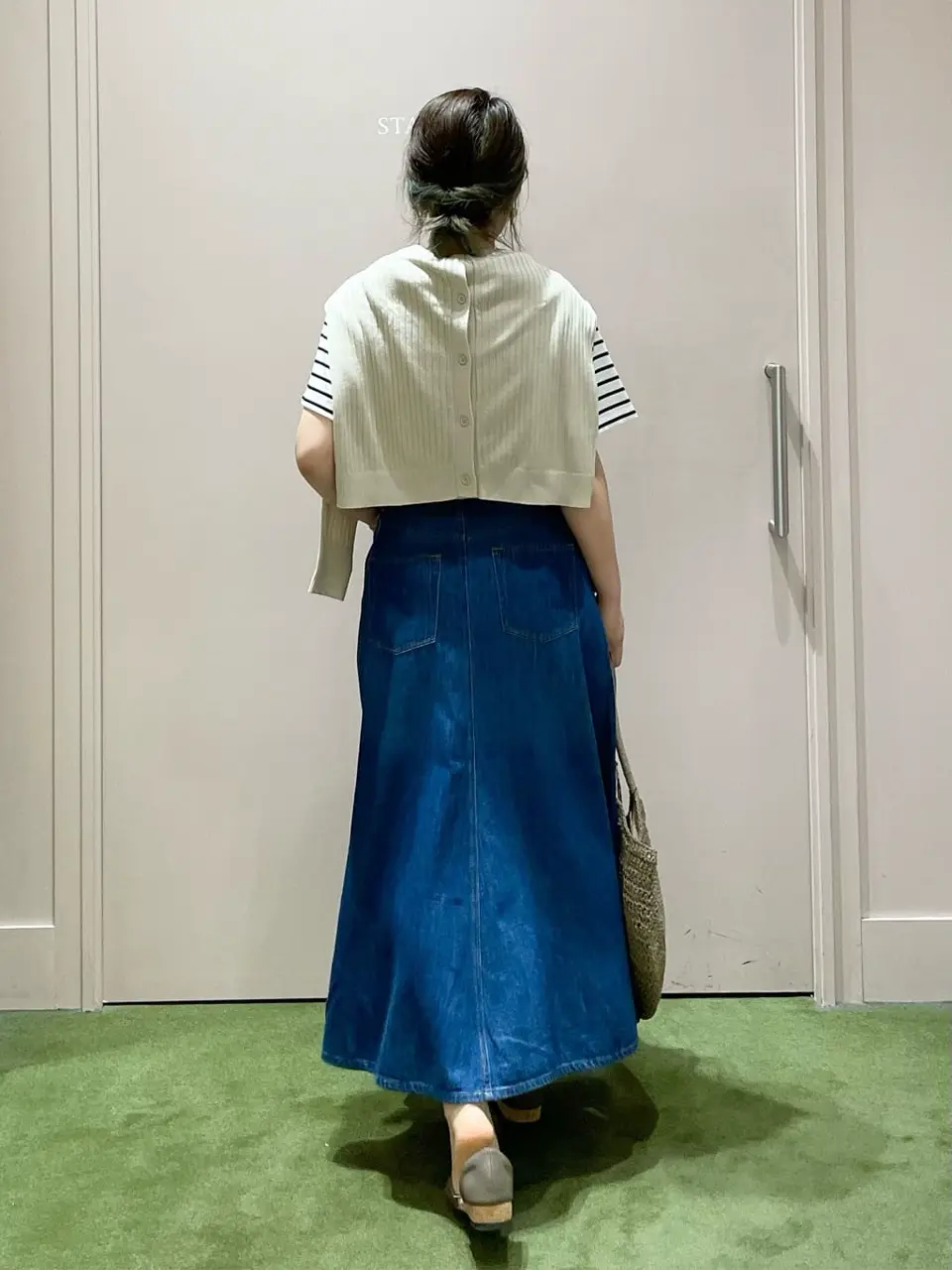 ANY フジコ コーディネート画像